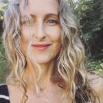 Profile Picture of Corinne Crone (@corinniecrone) on Instagram
