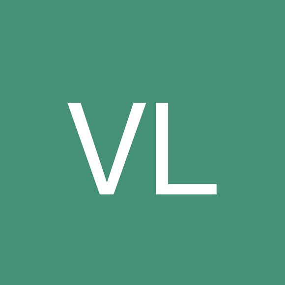 Profile Picture of Victoria Reinartz (@tlala0528) on Poshmark