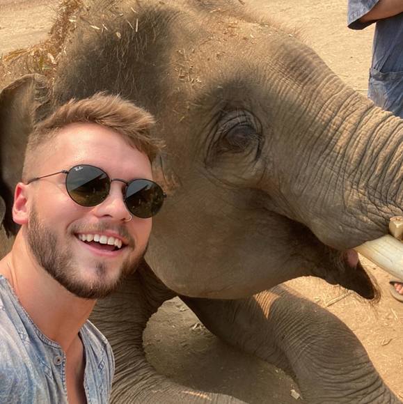 Profile Picture of William Smart (@williamsmart) on Poshmark