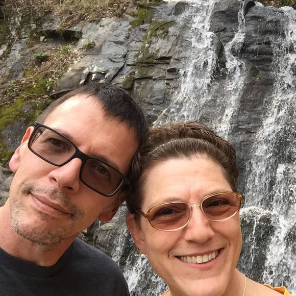 Profile Picture of Ron Bates (@rt_bates) on Poshmark