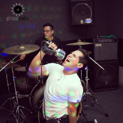Profile Picture of Joe Láz (@Joseph_Lazaro_J) on Twitter