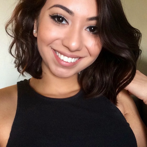 Profile Picture of Kamila Haby (@laurakamila) on Poshmark