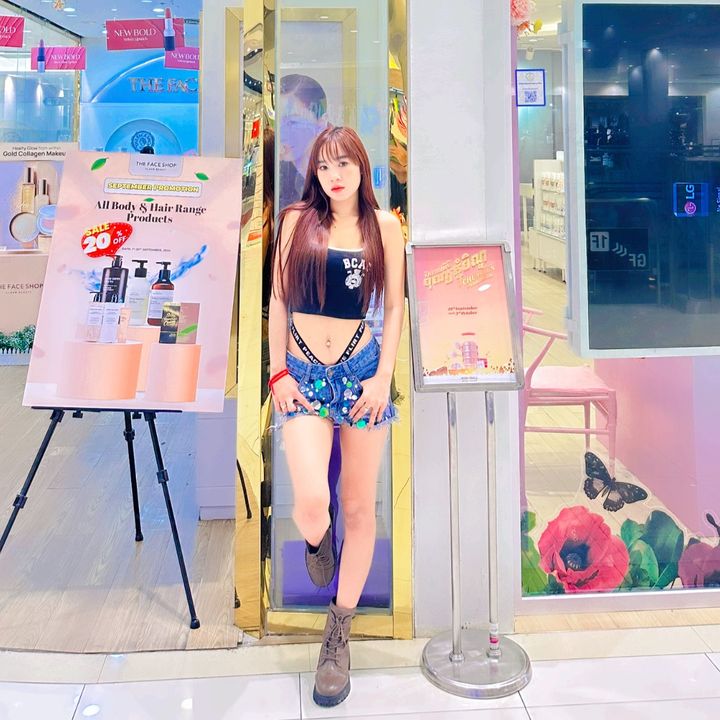 Profile Picture of Kim mary (@user9sxn7uj21p) on Tiktok