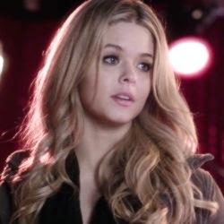 Daphne Ryan - Twitter Profile Picture of Daphne Ryan (@figliadinike) on Twitter