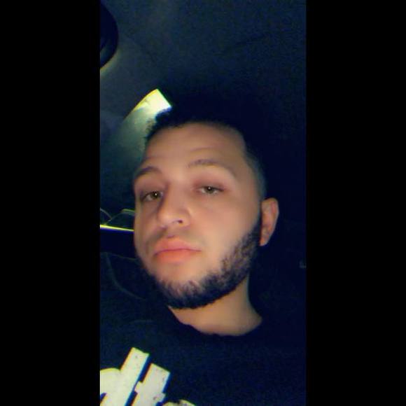 Profile Picture of Mike Marchese (@mike_marchese) on Poshmark