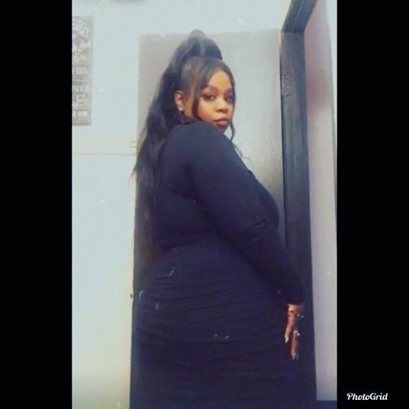 Profile Picture of Briana Booth (@brinbray2017) on Poshmark