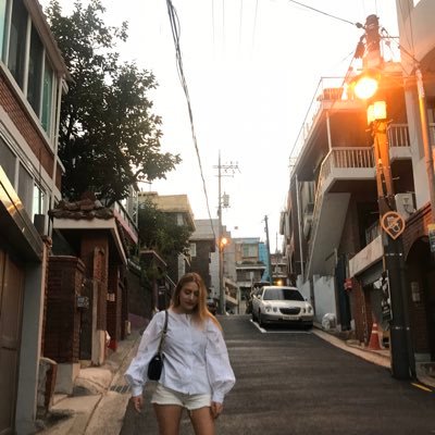 Profile Picture of Romi G (@romigoldes) on Twitter