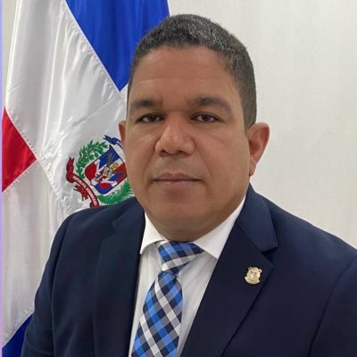 Profile Picture of Moises Ayala Pérez (@MoisesayalDr) on Twitter