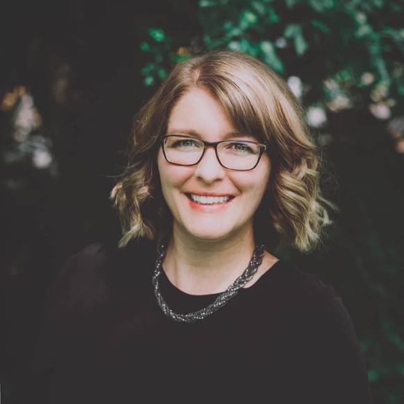 Profile Picture of Beth Zieser (@bethzieser) on Poshmark