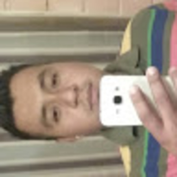 Profile Picture of Daniel Romualdo (@dbromualdo418) on Poshmark