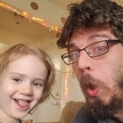 Profile Picture of Joe VanDeusen (@fkszombiem00se) on Twitter