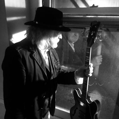 Profile Picture of Tom The Suit Forst 中国，加油 (@TomTheSuitForst) on Twitter