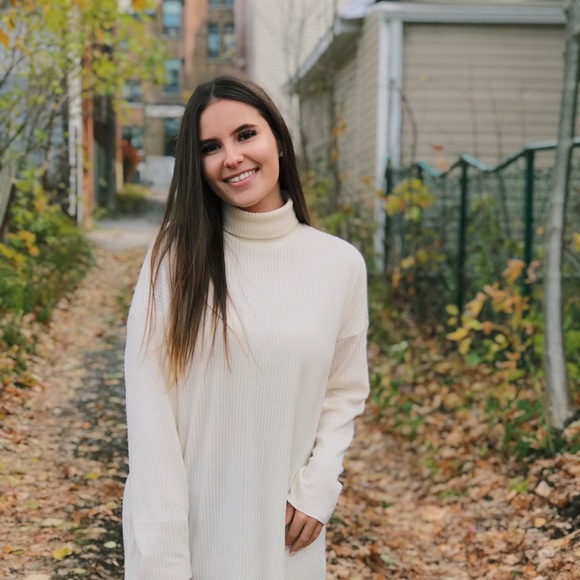 Profile Picture of Kim Dorval (@k_dorval) on Poshmark