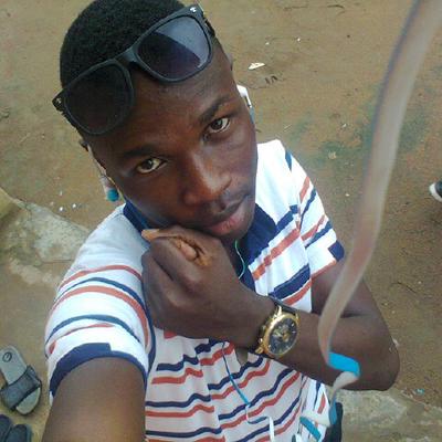 Profile Picture of Shola David (@tade_07677) on Twitter