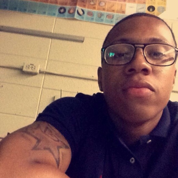 Markease Williams - Poshmark Profile Picture of Markease Williams (@kease22) on Poshmark