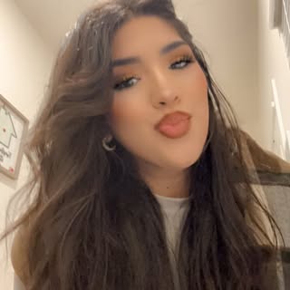 Profile Picture of Ariel Mata 🧜‍♀️ (@arielsmiles21) on Instagram