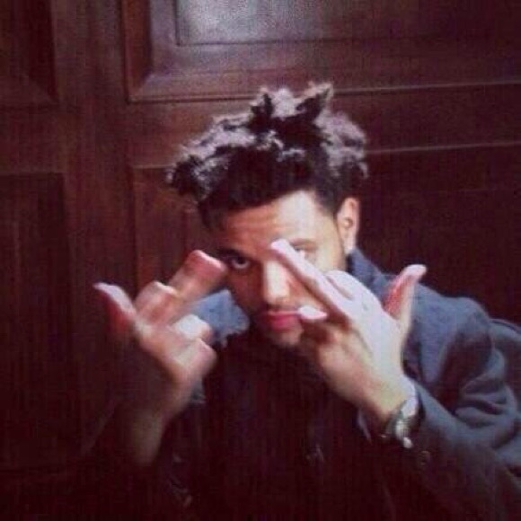 Profile Picture of Violeta Sanchez (@violetaaxo) on Poshmark