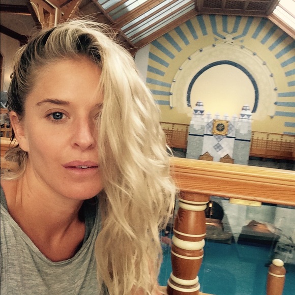 Profile Picture of Claire Coppins (@nycbear) on Poshmark