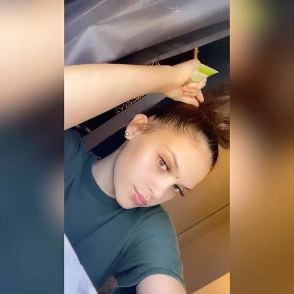 Naomi Dawn - Poshmark Profile Picture of Naomi Dawn (@naomidawn03) on Poshmark