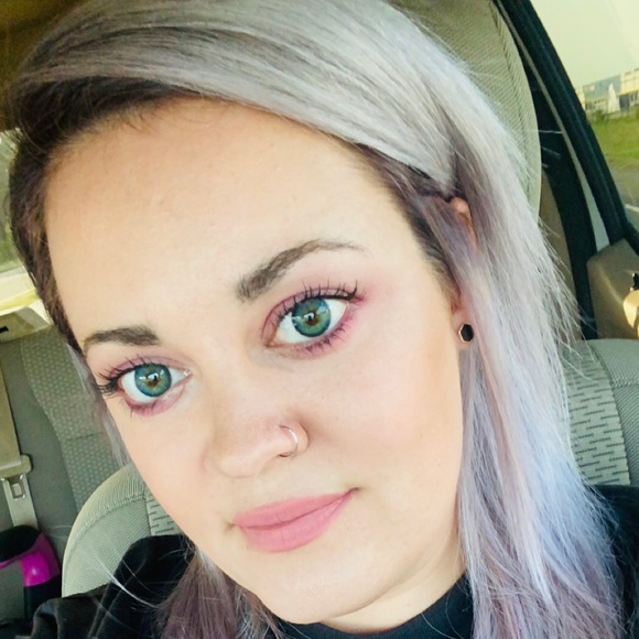 Profile Picture of Megan Lanfair (@mlanfair) on Poshmark