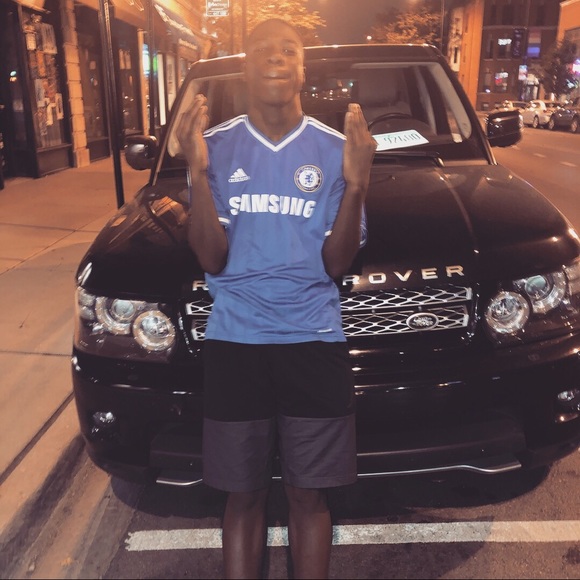 Profile Picture of Moses Ajayi (@mosesajayi) on Poshmark