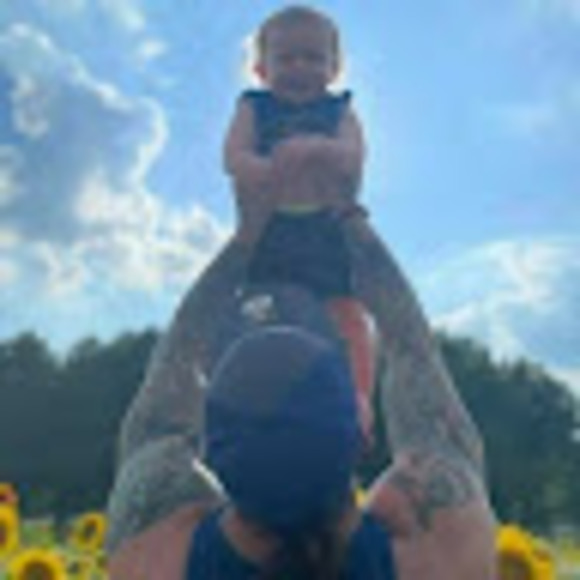 Profile Picture of Jeff Futch (@jfutchjr1979) on Poshmark