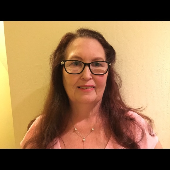 Profile Picture of Myrna Sperl (@mlsperl) on Poshmark
