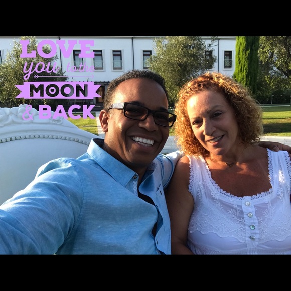 Profile Picture of Clarissa Thompson (@cari1966) on Poshmark