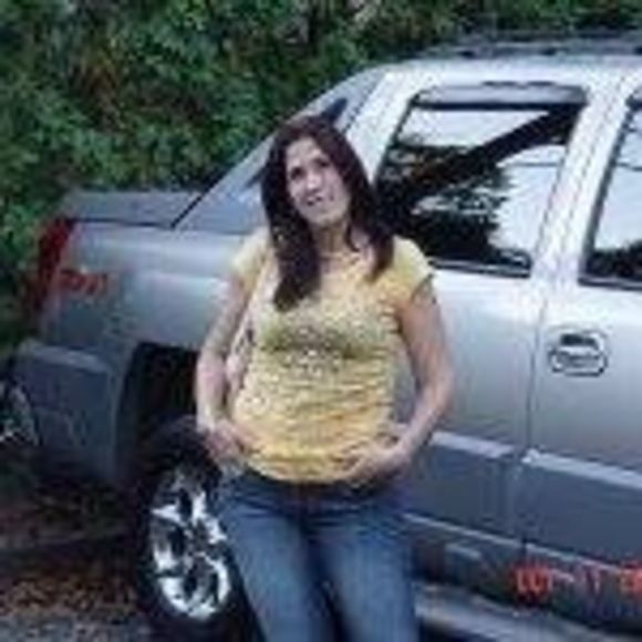 Profile Picture of Natalie Schreier (@nschreier) on Poshmark
