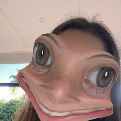 Profile Picture of Claudia Walker-Roberts (@ClaudiaWalkerR2) on Twitter