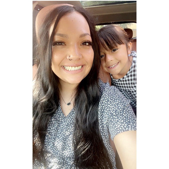 Alexis Laureles - Poshmark Profile Picture of Alexis Laureles (@alexis101) on Poshmark