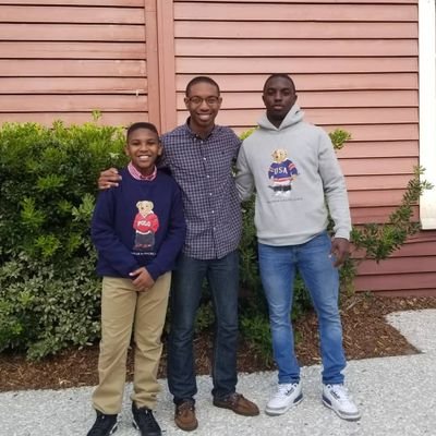 Profile Picture of Robert Smalls (@RobertSmalls97) on Twitter