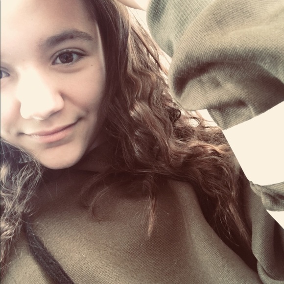 Profile Picture of Dakota Fryns (@itzzkota26) on Poshmark