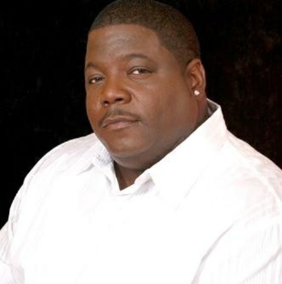 Profile Picture of Mario Perry (@marioper702) on Poshmark