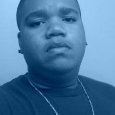 Profile Picture of Sheldon Collins (@bozzhoggin409) on Twitter