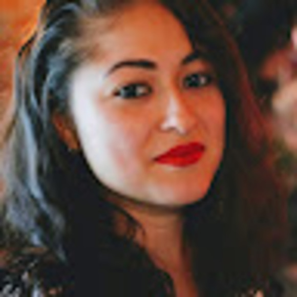 Profile Picture of Lisa Ortiz (@lisa_o27) on Poshmark