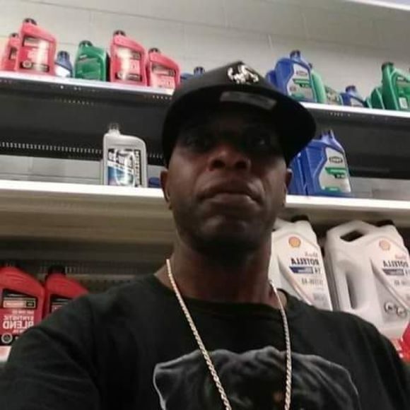 Profile Picture of Mark Pridgen (@pridgenm617) on Poshmark