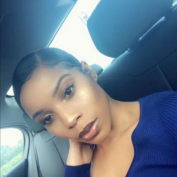 Profile Picture of Amari Mcfadden (@missamari) on Poshmark