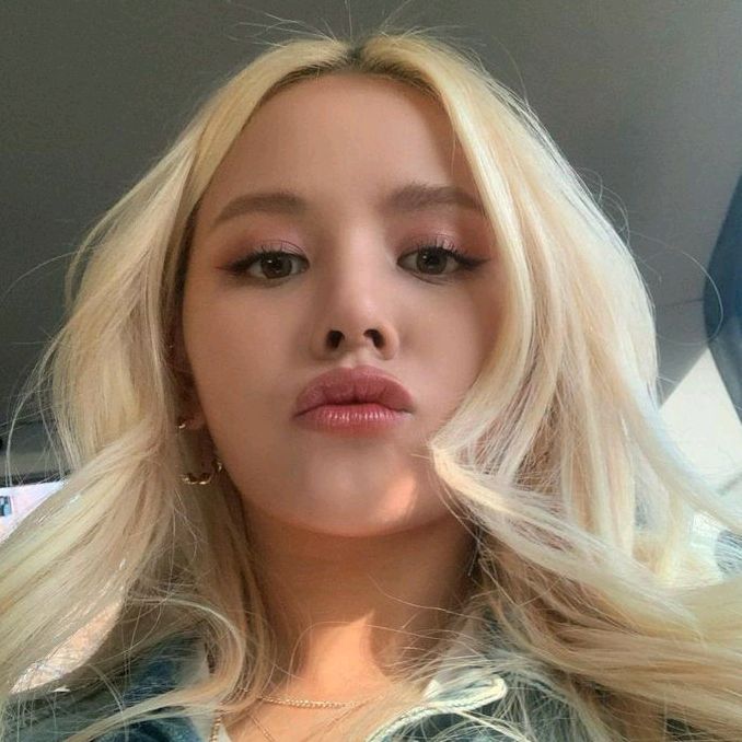 Profile Picture of boo<3 (@choi_boo) on Tiktok