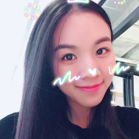 Profile Picture of Lucia Wei (@lululululucia) on Poshmark
