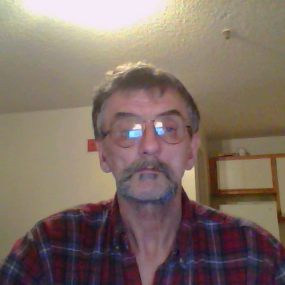 Profile Picture of Carl Loy (@loycarl08) on Poshmark