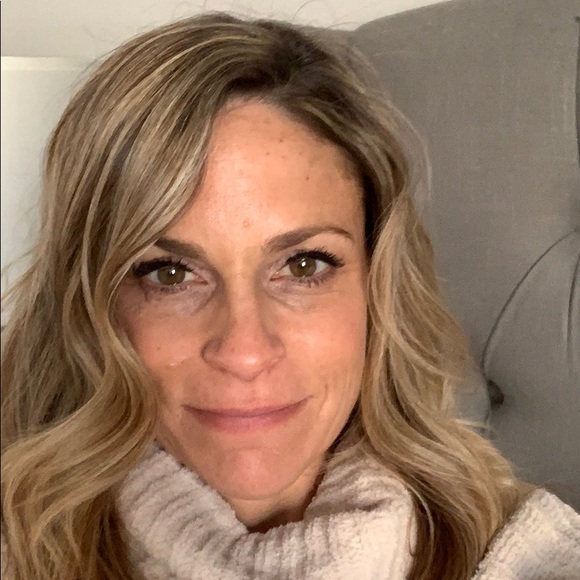 Profile Picture of Kimberly Impelluso (@kimpelluso) on Poshmark