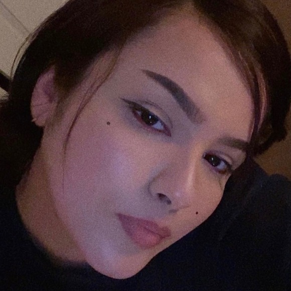 Profile Picture of Leedle Leedle (@lleedle) on Poshmark