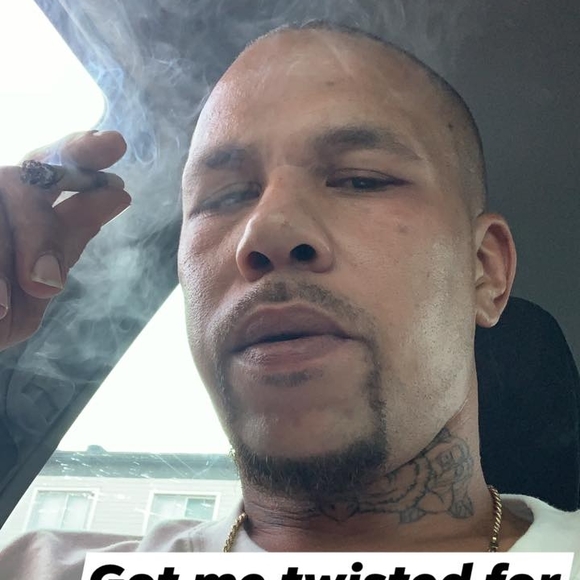 Profile Picture of Jimmy Sams (@jimmysams13) on Poshmark
