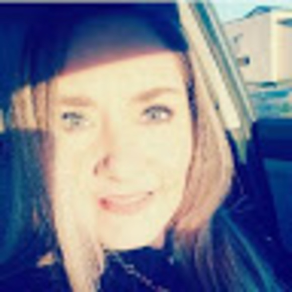 Profile Picture of Heather Bryant (@heather_ree87) on Poshmark