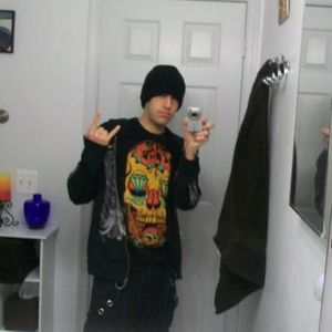 Profile Picture of Aaron Fidler (@deathwalks) on Myspace