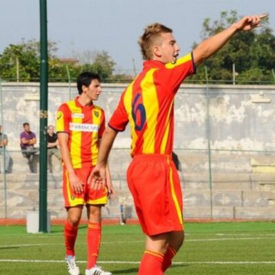 Profile Picture of Daniel Sako (@danielshqiponja) on Twitter