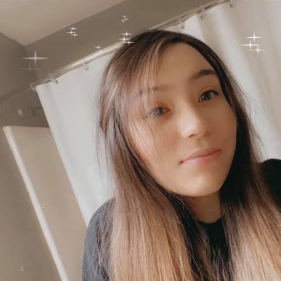 Profile Picture of Lilian Sobrino (@lilian_sobrino) on Poshmark