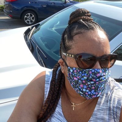 Profile Picture of Lisa Mayers (@lisamayers19) on Twitter