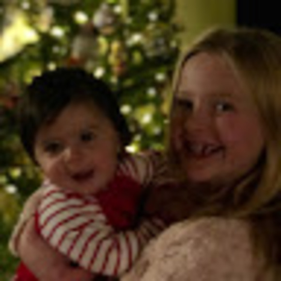 Profile Picture of Melissa Goglia (@melissagoglia) on Poshmark